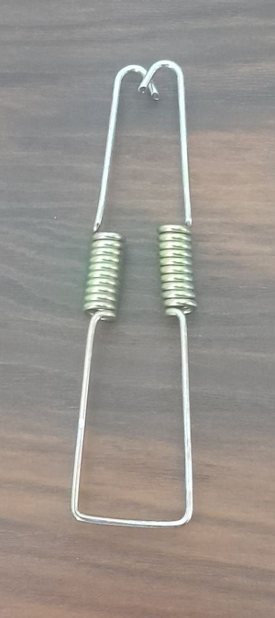 فنر بست مکنده.ابکاری شده و ضخیم واسه کل بست ها قابل استفاده هست